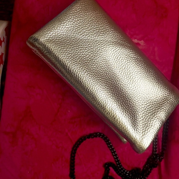 Retro style silver purse clutch with chain - Picture 3 of 9